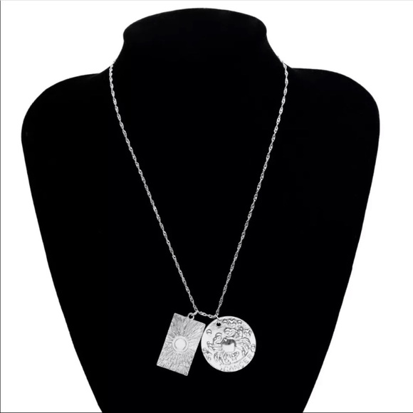 NEW CANCER ZODIAC PENDANT NECKLACE IN SILVER - Picture 1 of 2